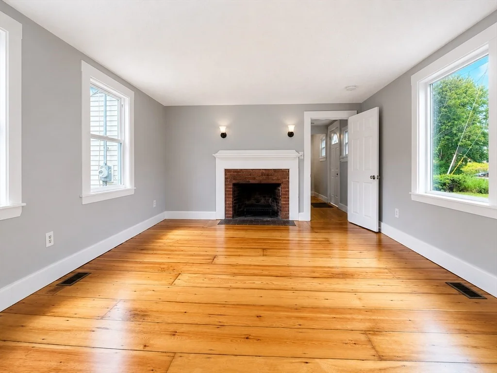Photo of 2 Millwood Cir