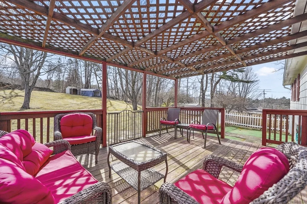 Photo of 43 Colonial Drive