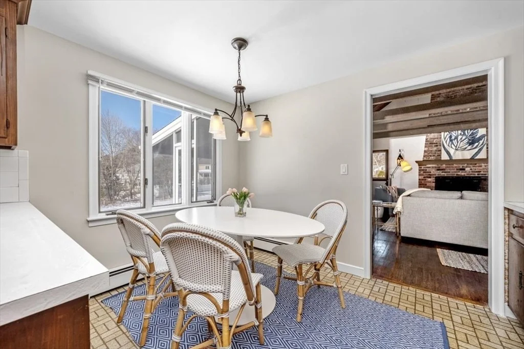 Photo of 11 Berkley Cir