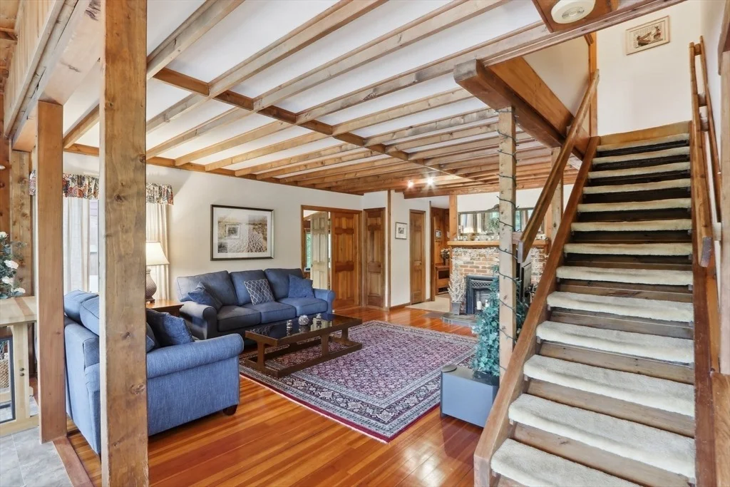 Photo of 56 Pine Point Rd