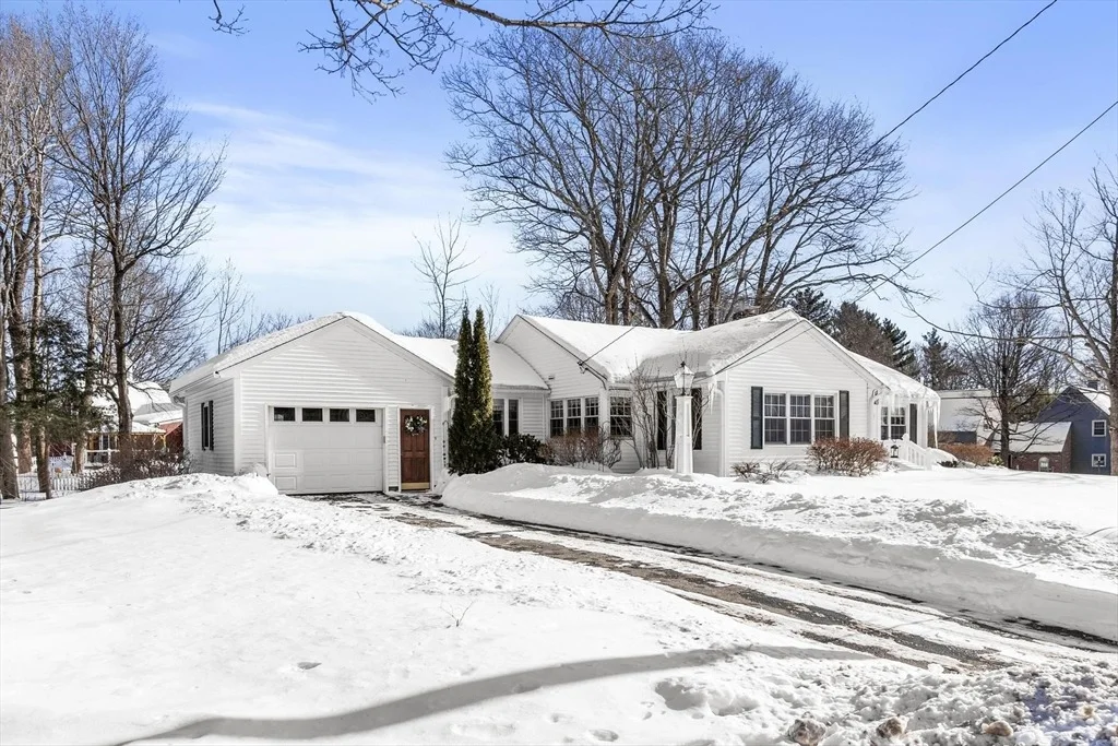 Photo of 38 Knower Rd