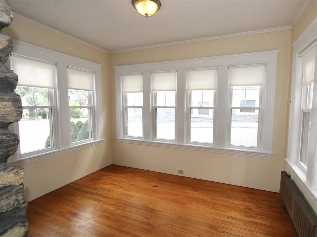 Photo of 182 Park Ave