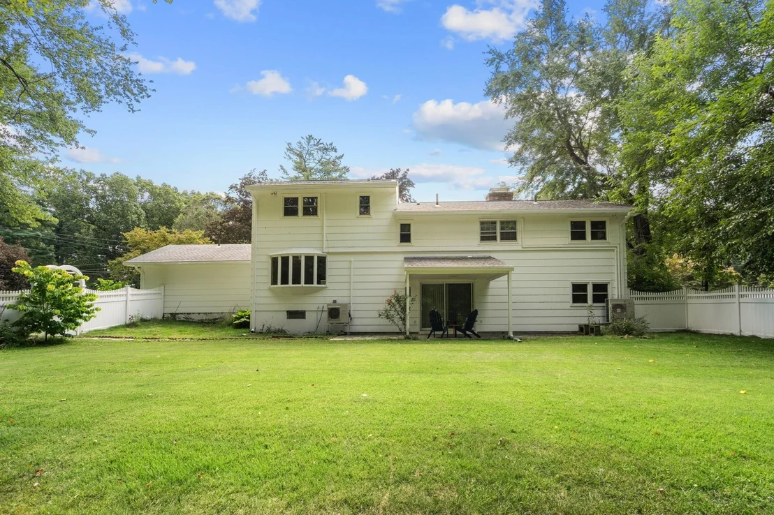 Photo of 326 Williams