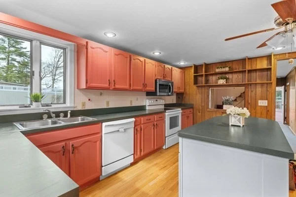 Photo of 111 & 112 Maple Way
