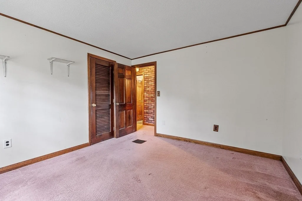 Photo of 87 Hubbardston Road