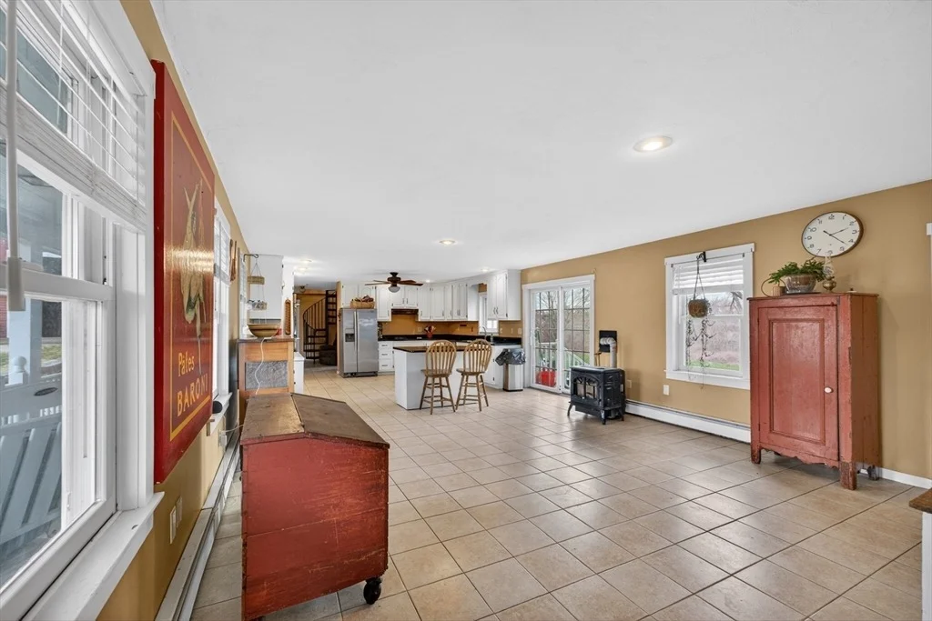 Photo of 47 Singletary Ave