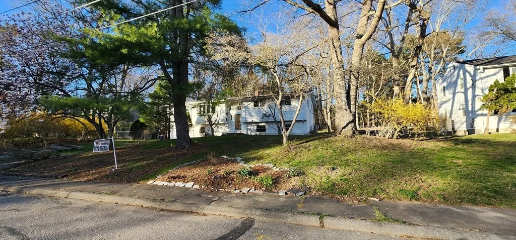 Photo of 48 Spring Ln