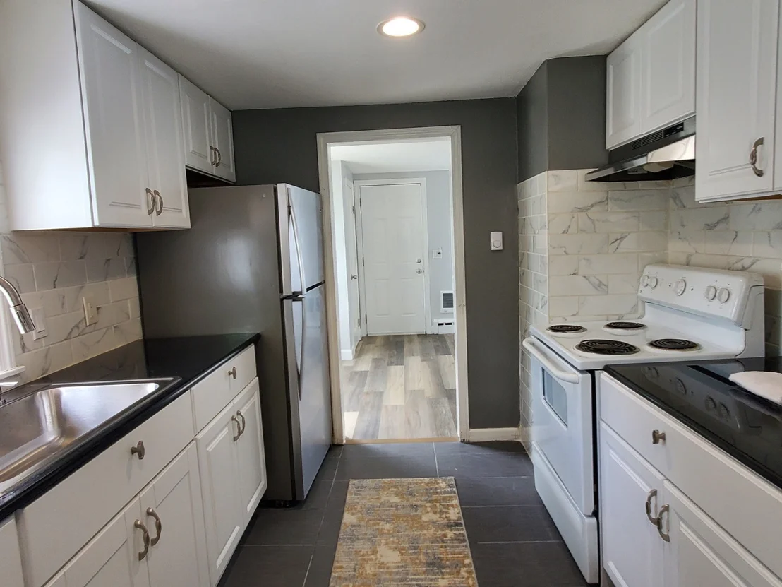 Photo of 725 Bay St