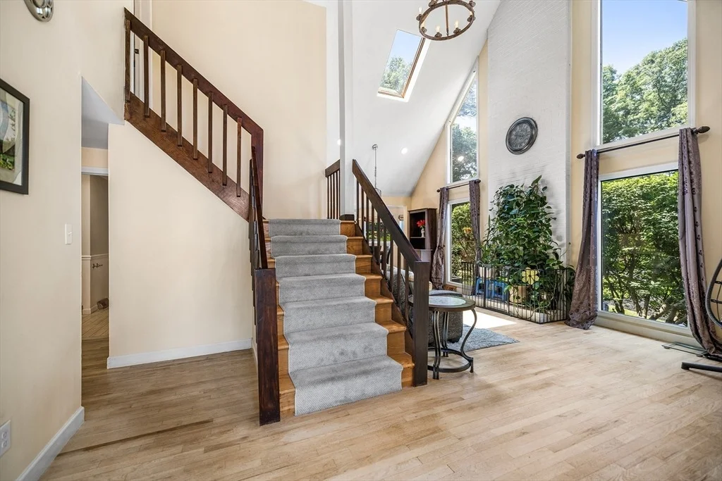 Photo of 7 Sherborne Cir