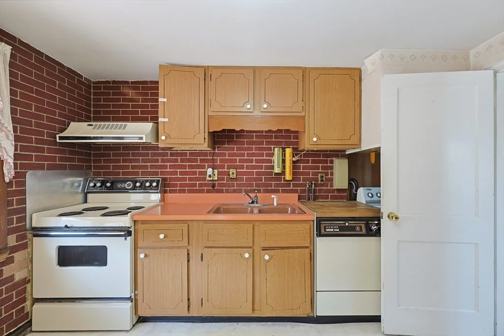 Photo of 258 Walnut St