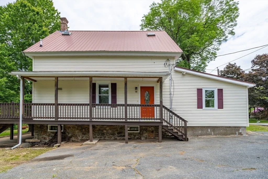 Photo of 353 Front St