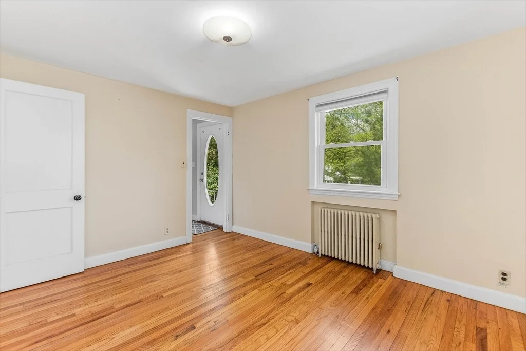 Photo of 42 Stoughton Rd