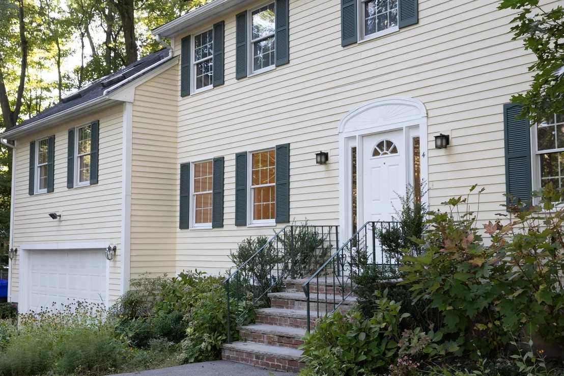 Photo of 4 Mead Circle