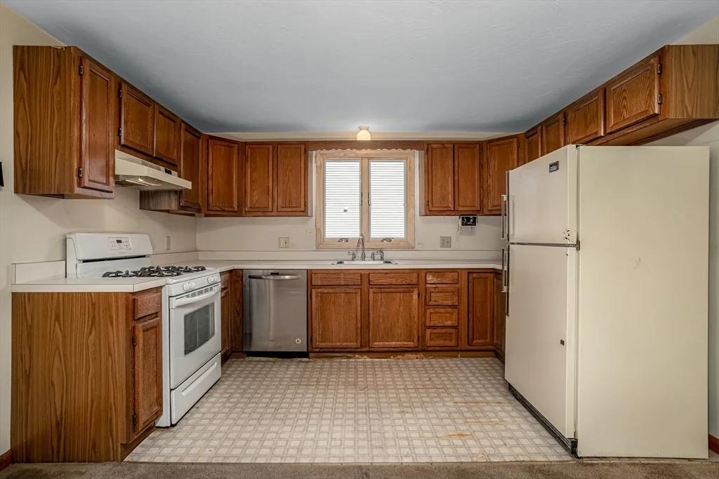 Photo of 6 Catalpa Circle