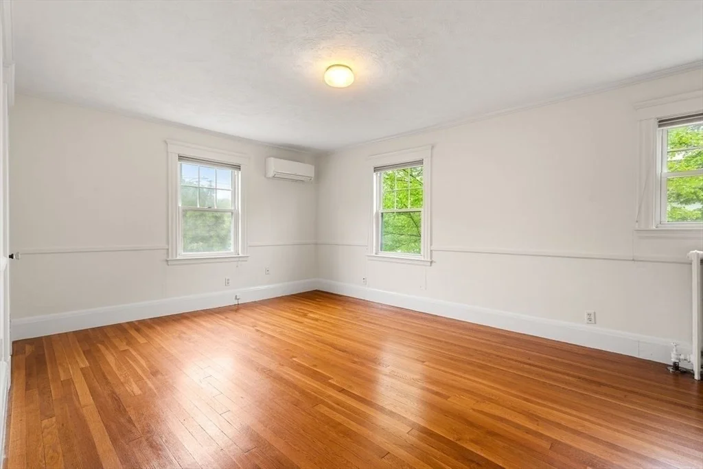 Photo of 8 Warren Road