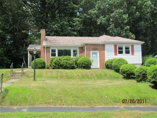Photo of 17 Claridge Dr