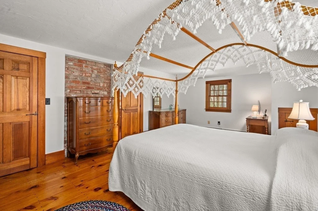 Photo of 63 Stonecleave Rd
