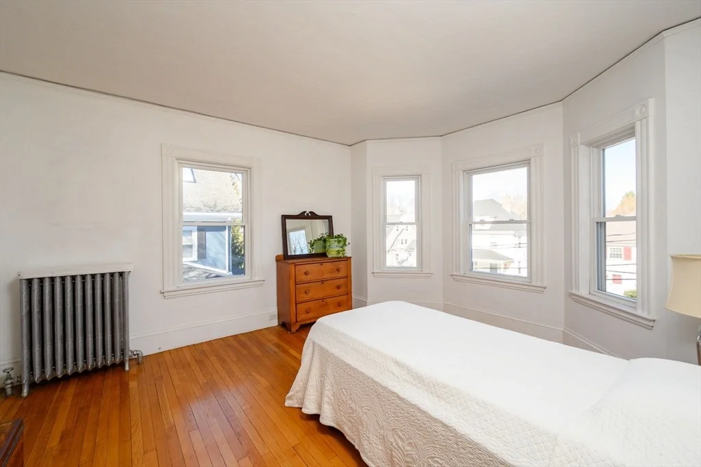 Photo of 10 Brookside Park