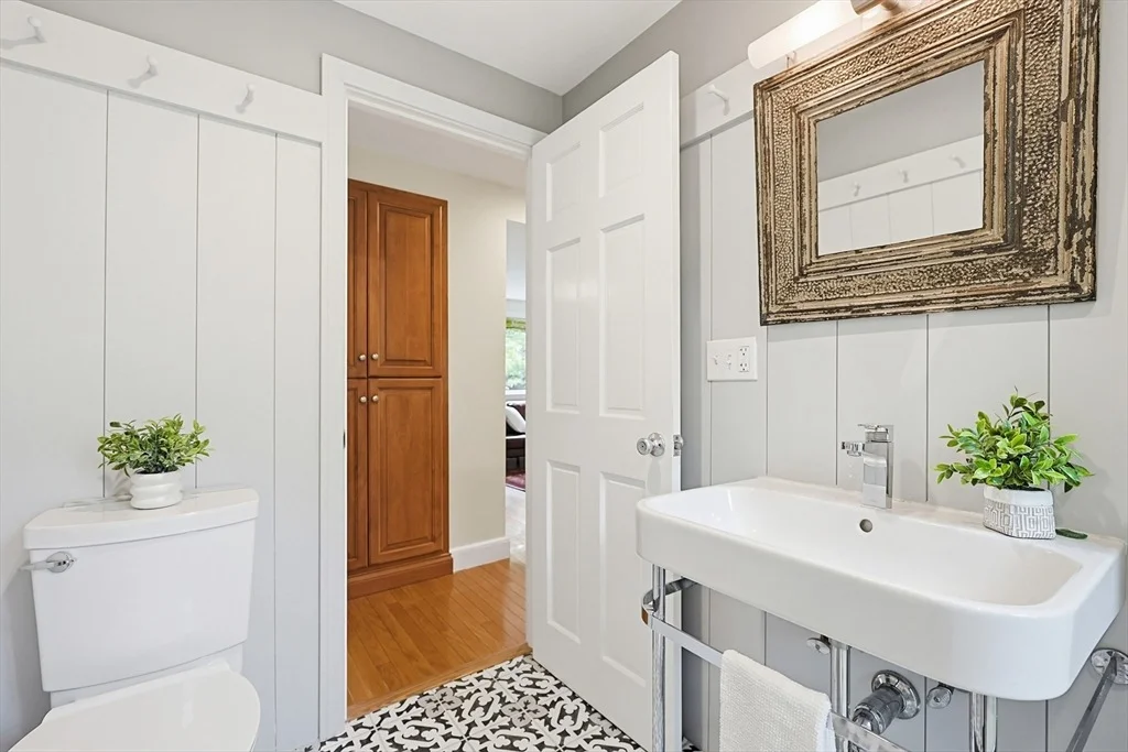 Photo of 13 Lawrence Circle