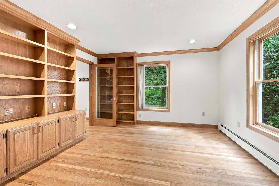 Photo of 16 Birch Ln