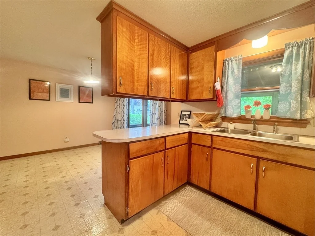 Photo of 194 Brookside Circle