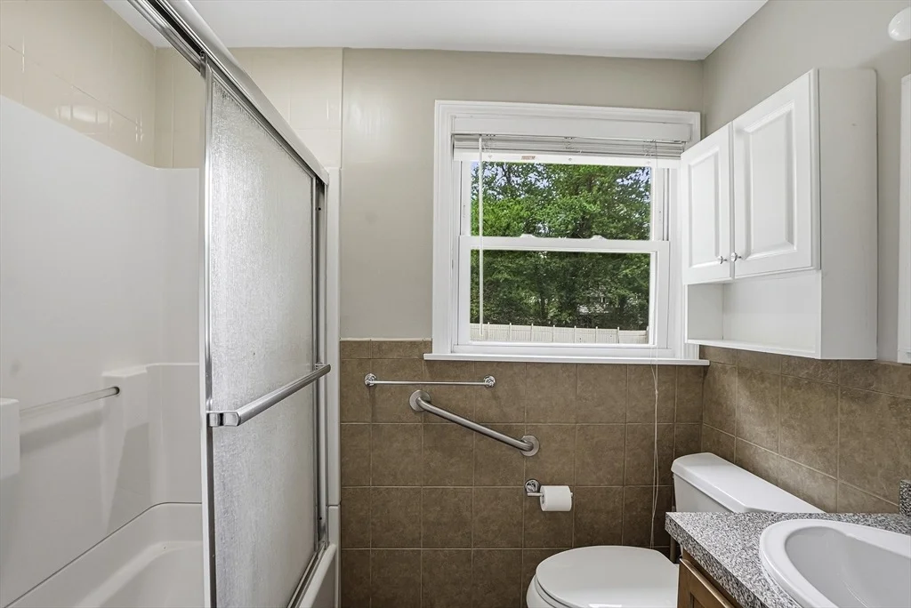Photo of 57 Lanewood Ave