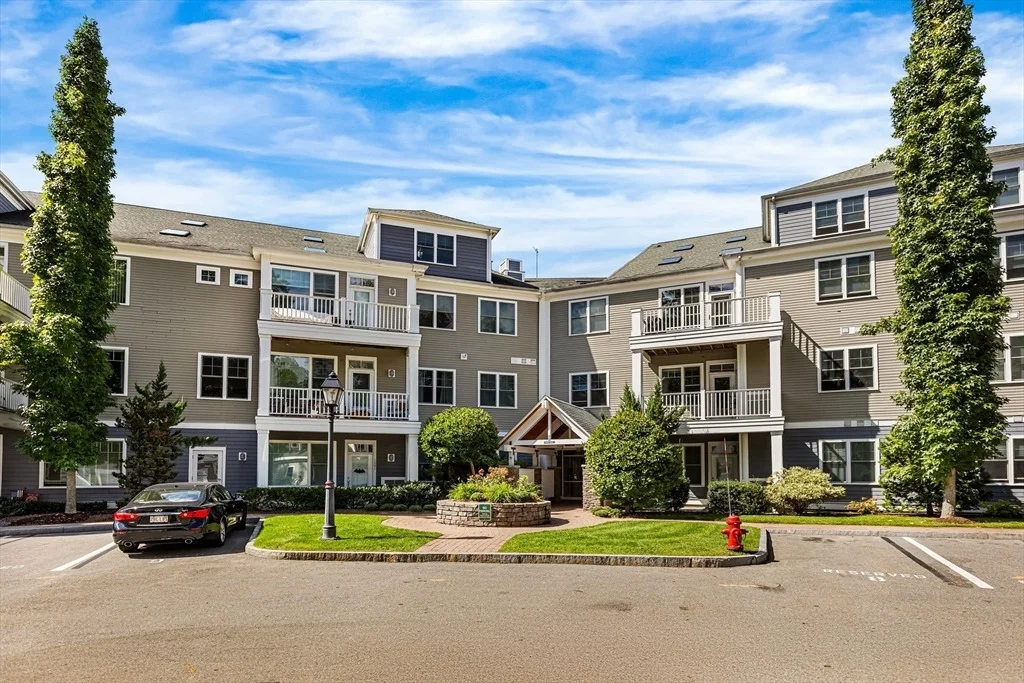 Photo of Unit 2006 at 39 Taylor Drive