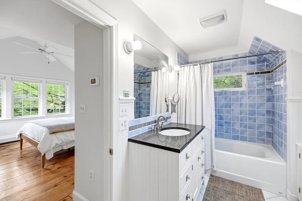 Photo of 106 Chestnut St