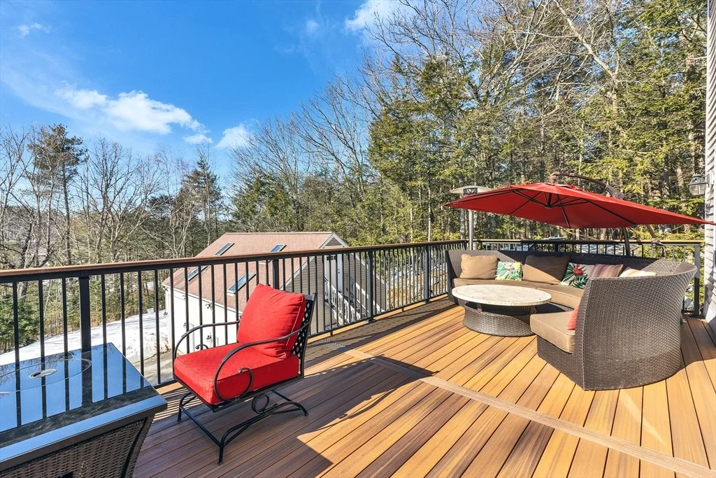 Photo of 44 Lakeview Drive