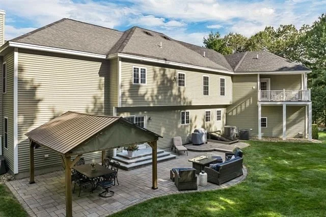 Photo of 7 Ballard Rd