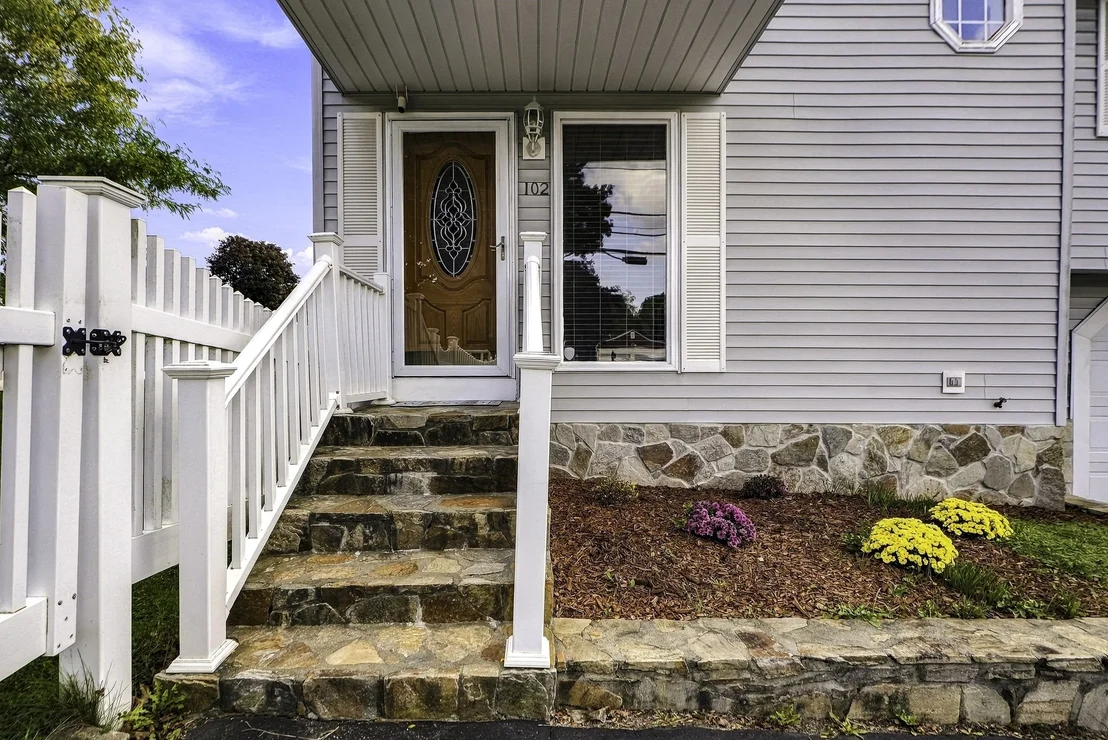 Photo of 102 Sunderland Rd