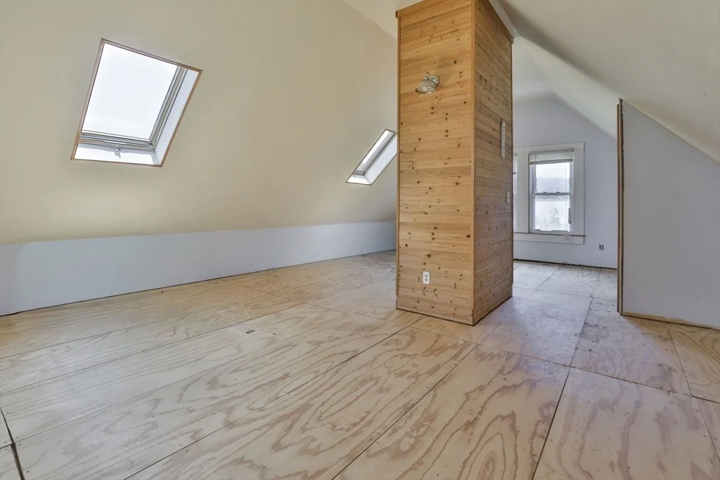 Photo of 82 Dyer Ave