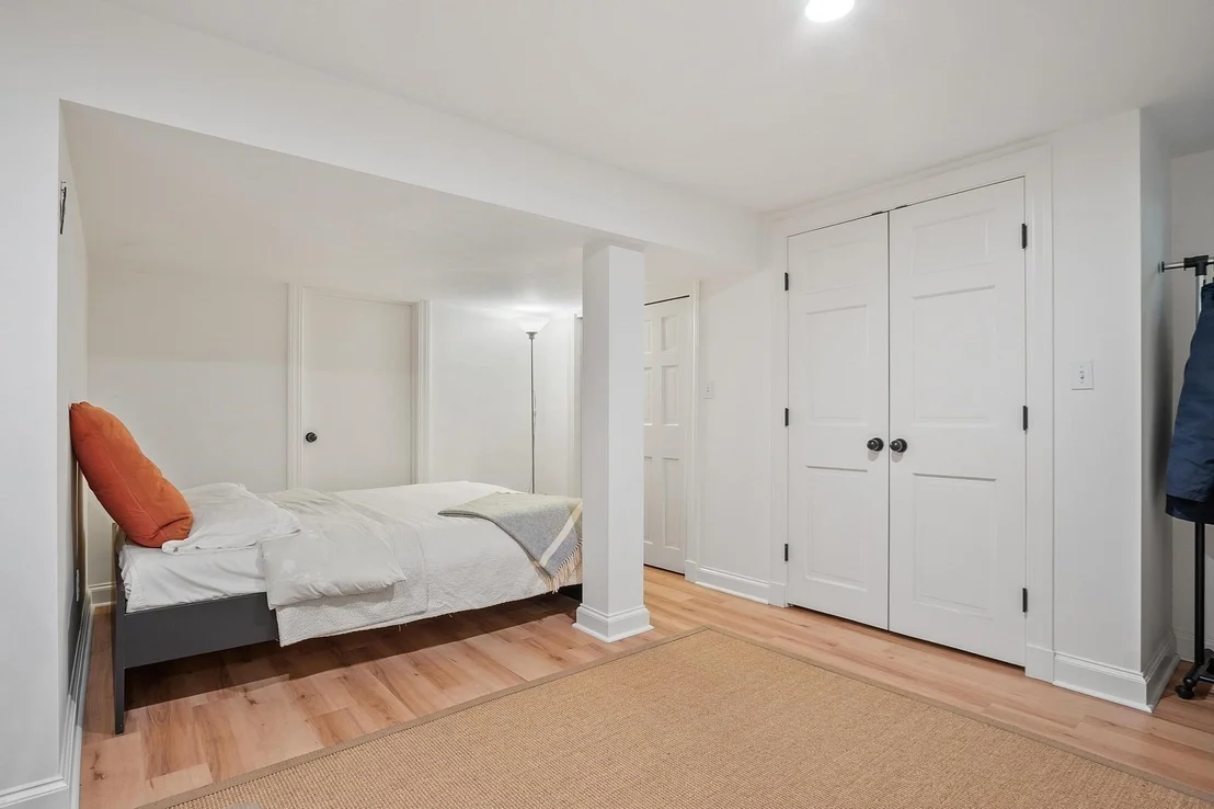 Photo of 1319 Monument Street