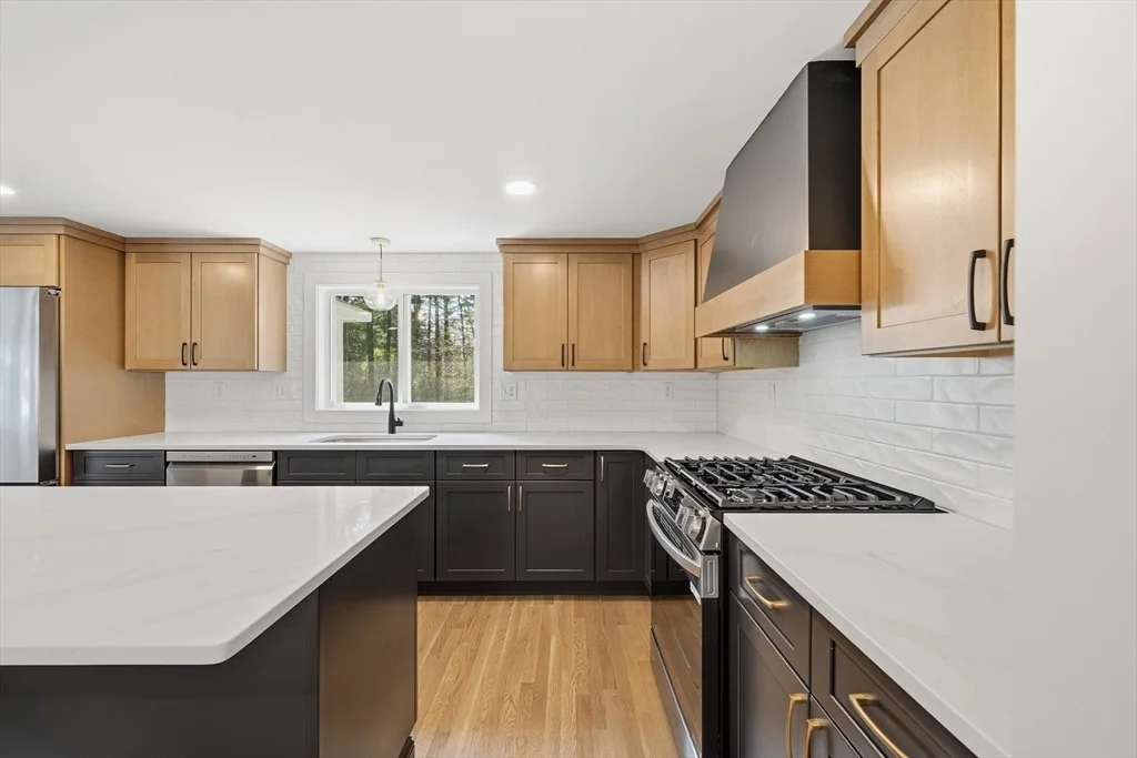 Photo of 44 Wildbrook Road