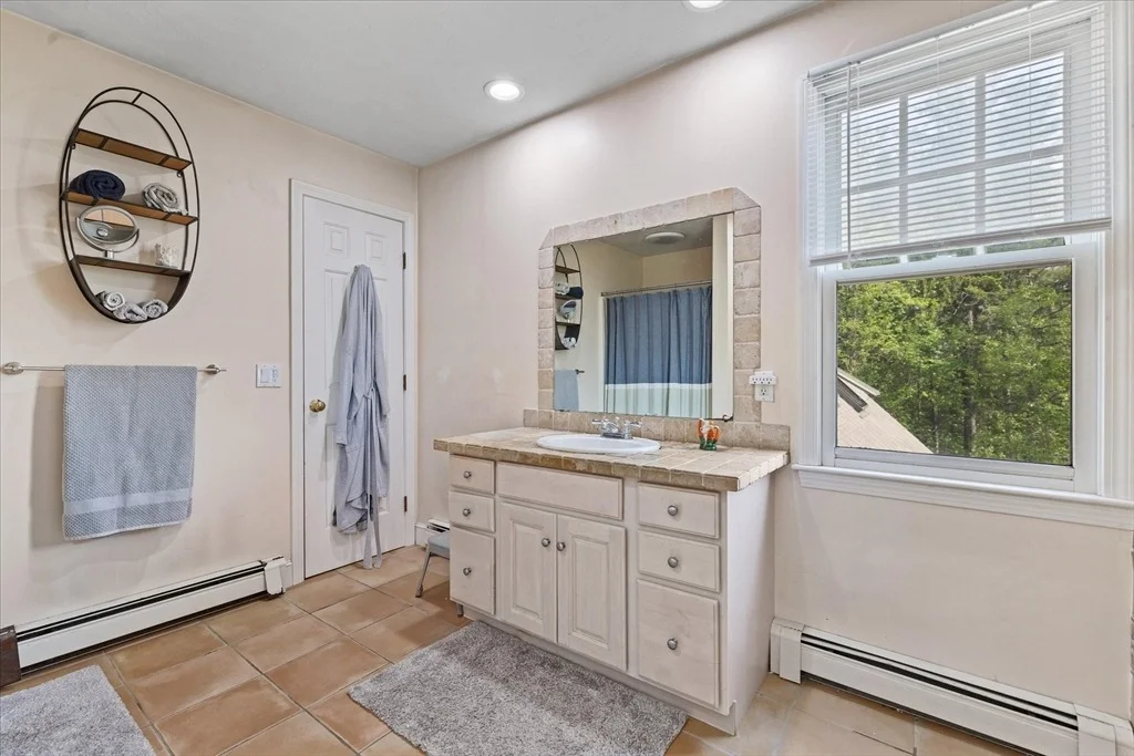 Photo of 152 Mountain Rd