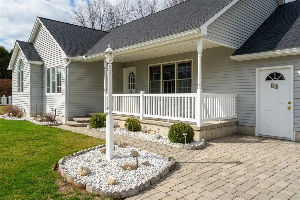 Photo of 15 Holly Circle