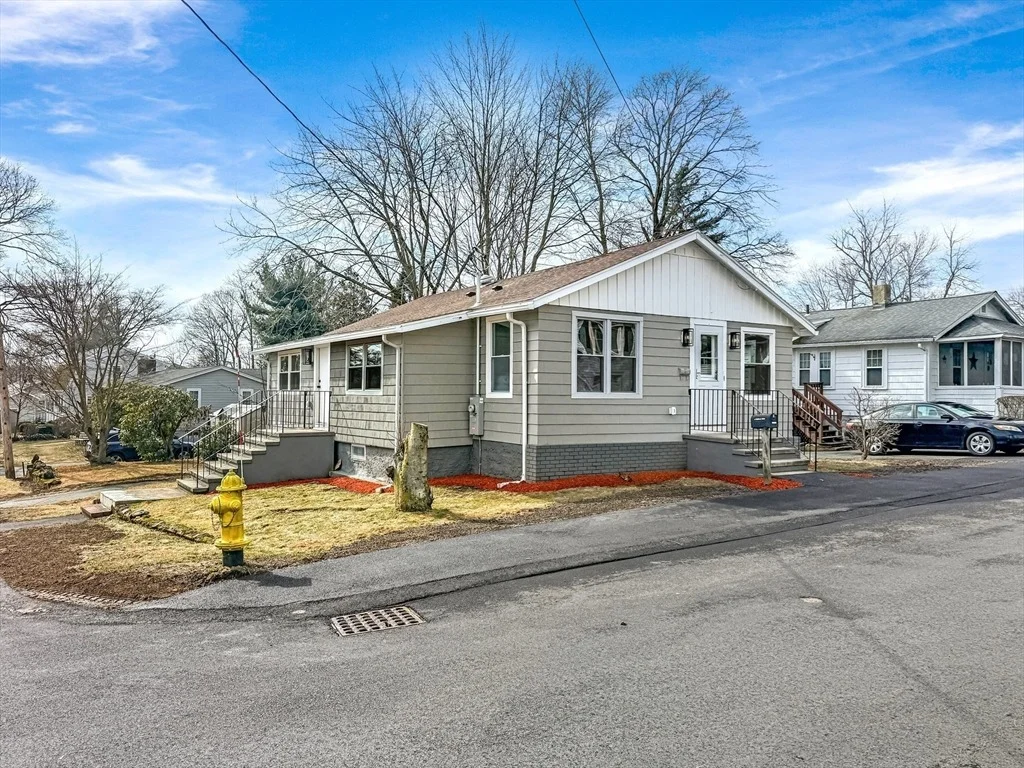 Photo of 87 Arborway Dr