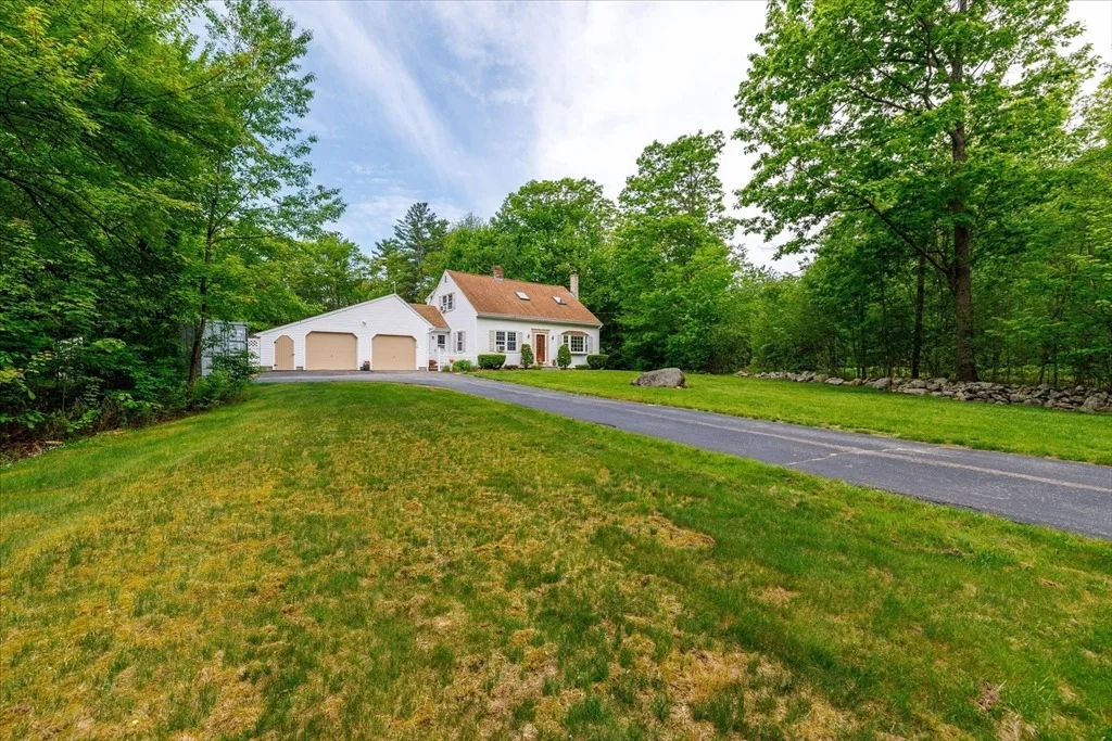 Photo of 100 Corey Hill Rd