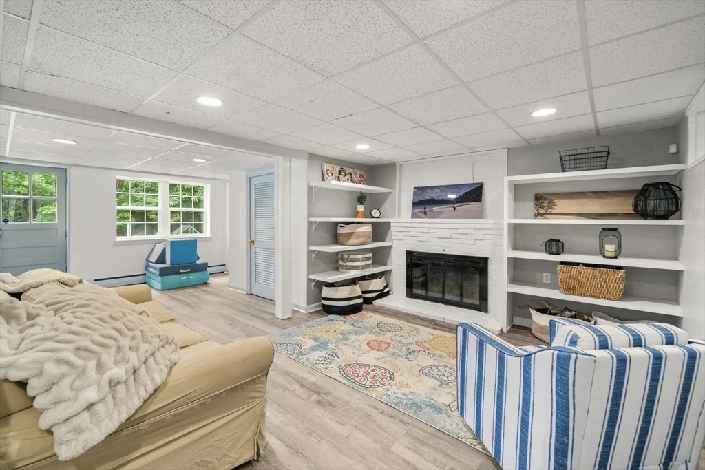 Photo of 595 Forest St
