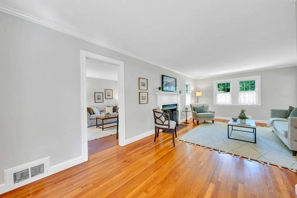 Photo of 43 Plain Rd