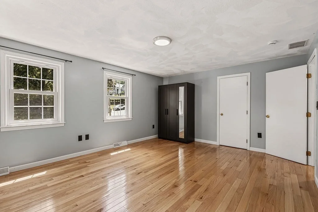 Photo of 394 Old Farm Rd
