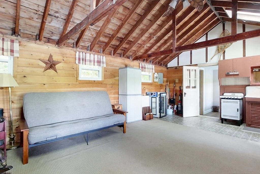 Photo of 33 Watatic Pond Rd