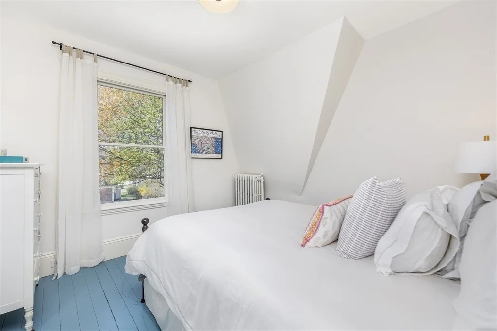 Photo of 39 Clifton Avenue