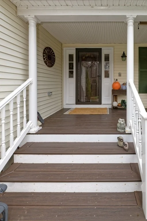 Photo of 6 Rainbow Dr