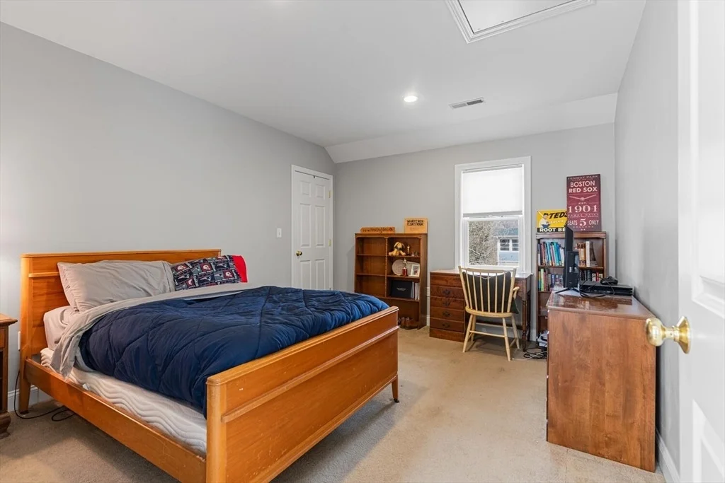 Photo of 56 Grapevine Ave