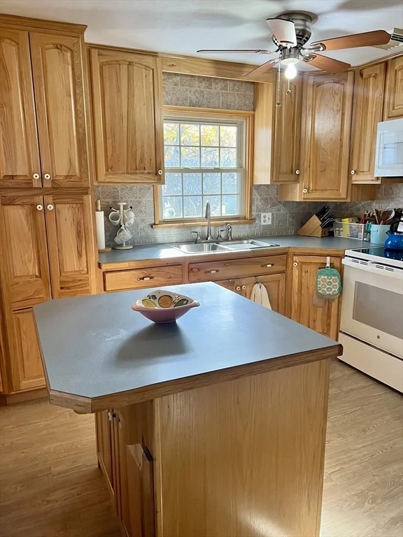 Photo of 157 Gardens Dr