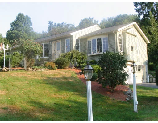 Photo of 90 Shamrock Dr
