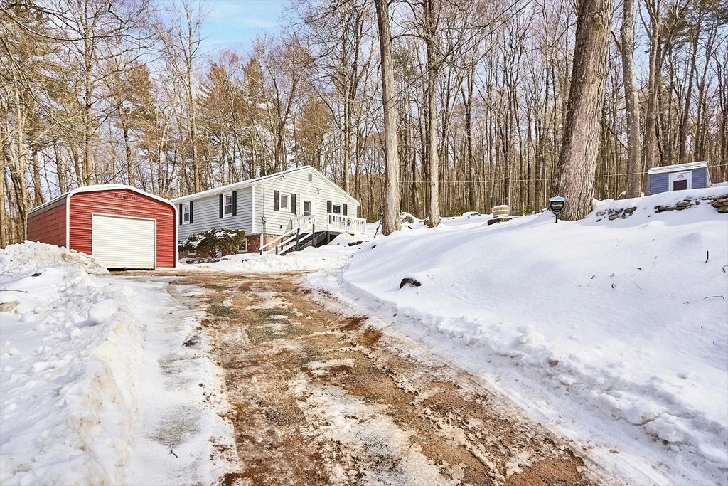Photo of 72 Amherst Rd