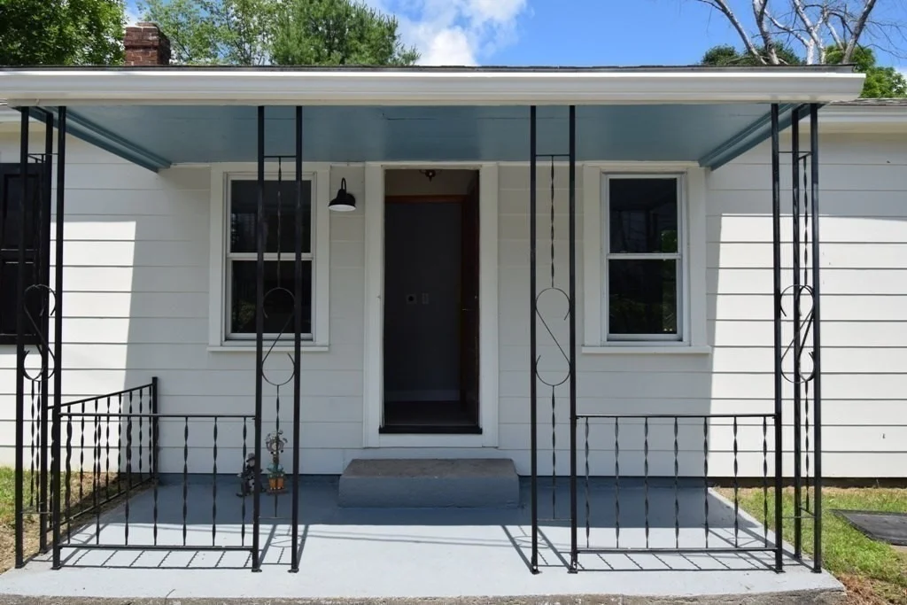 Photo of 433 Putnam Hill Rd