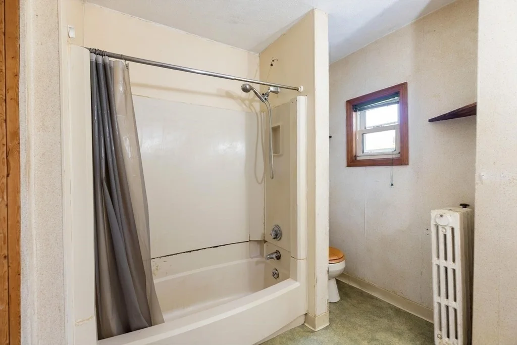 Photo of 12 Lookout St.